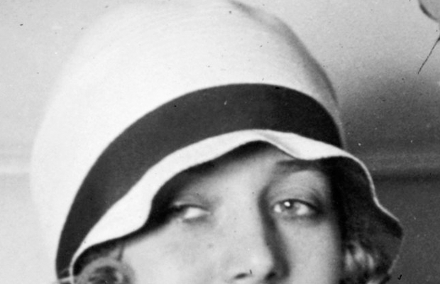 The Cloche Hat: Fashion Icon of the Roaring Twenties